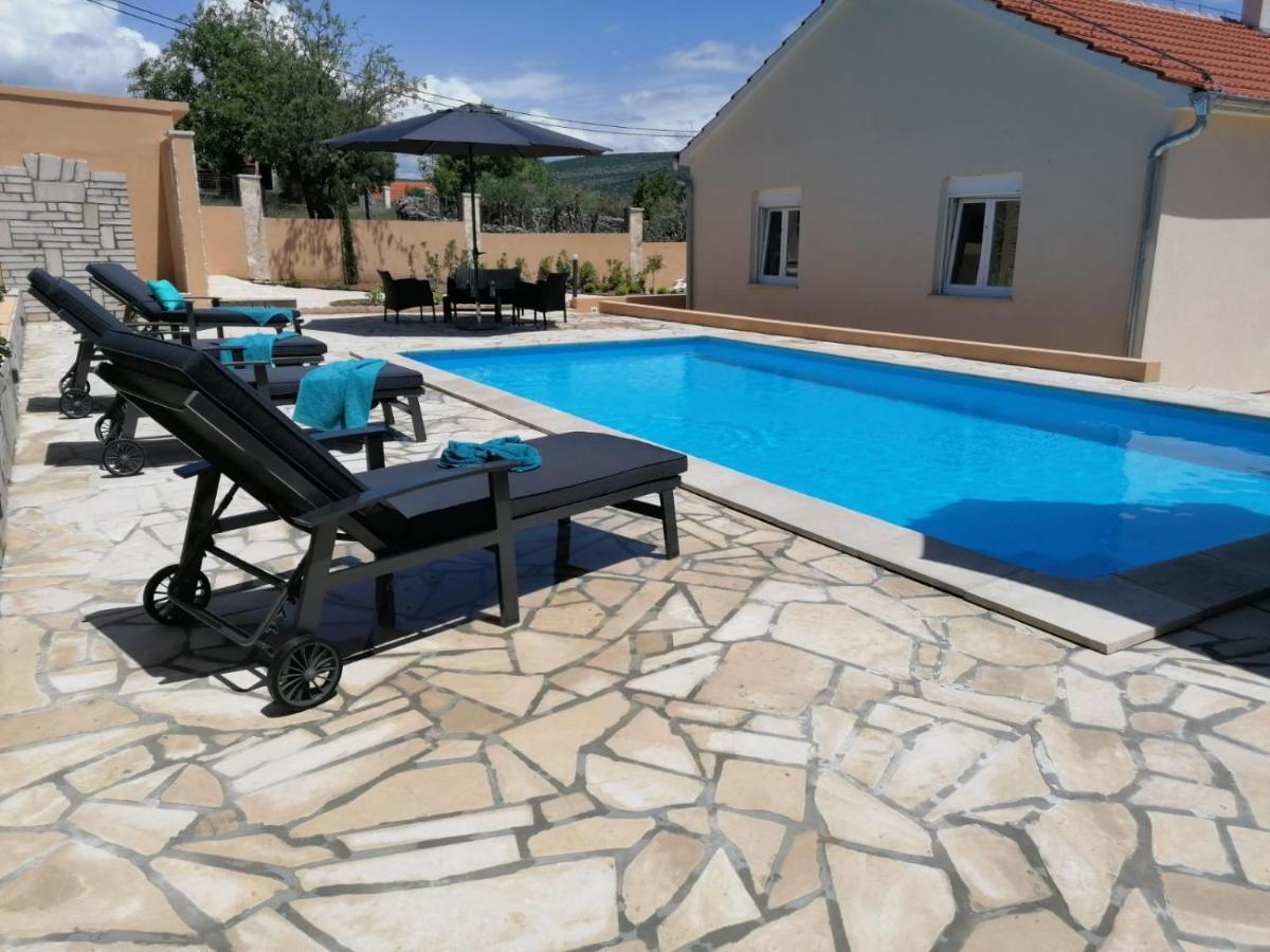 Villa Mir Pridraga 外观 照片