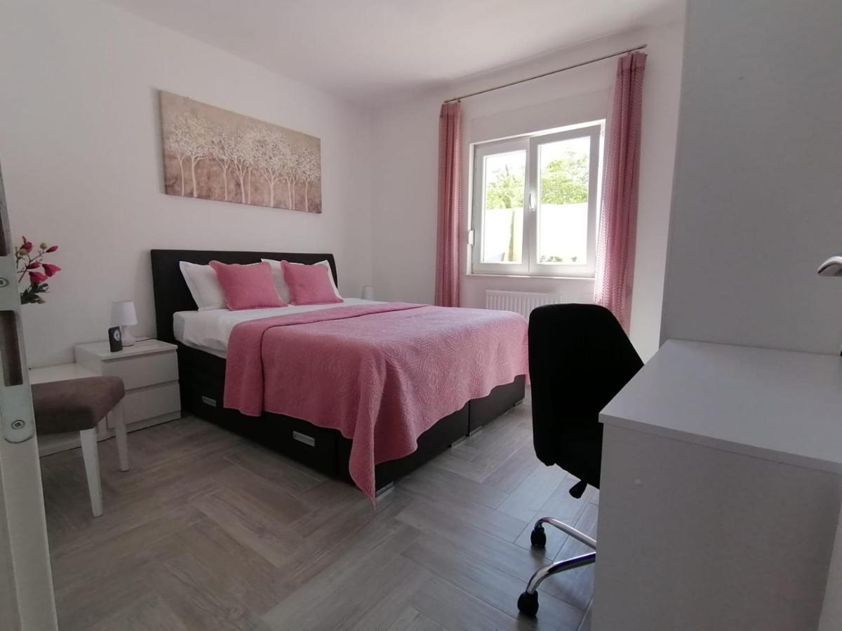 Villa Mir Pridraga 外观 照片