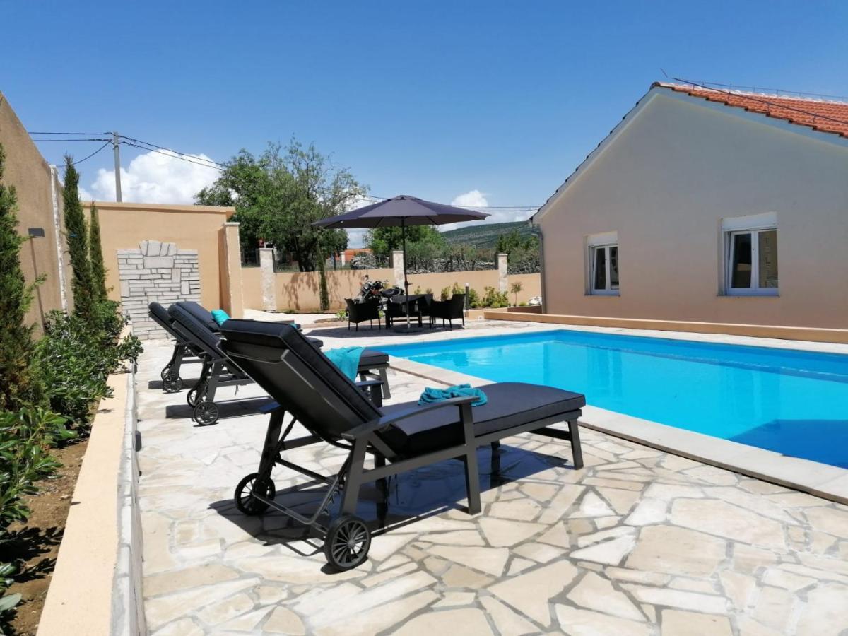 Villa Mir Pridraga 外观 照片