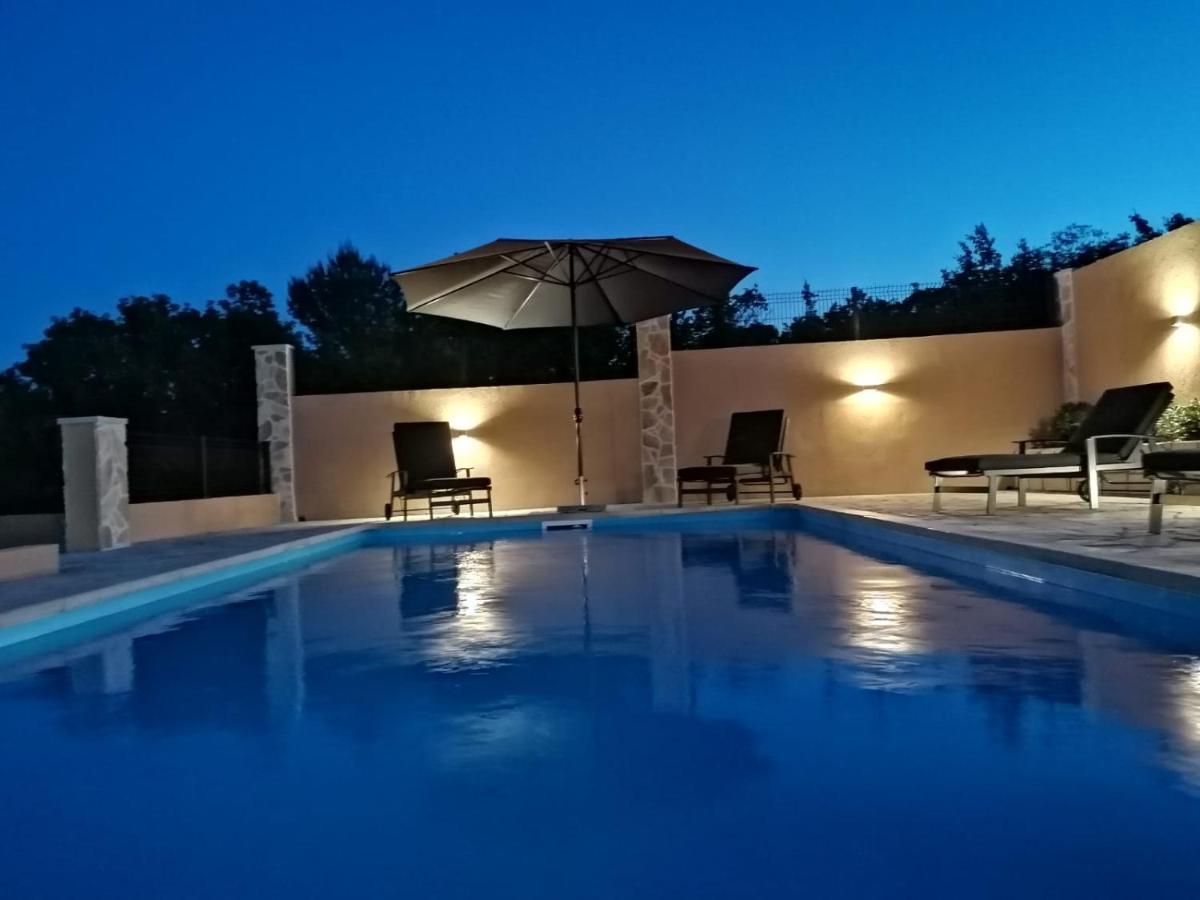 Villa Mir Pridraga 外观 照片